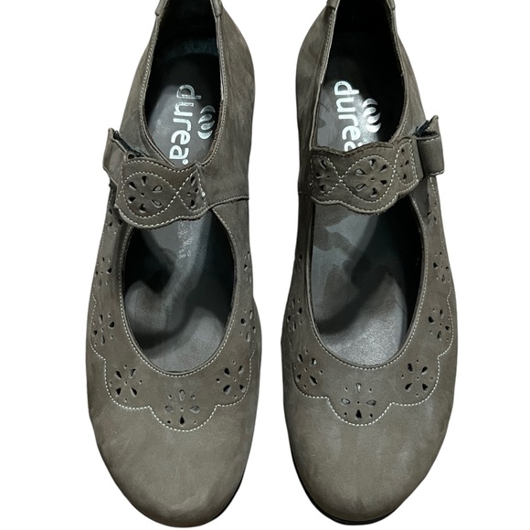 Durea Tan Short Heal Mary Jane Slip on Shoes Size 6 - Picture 1 of 10